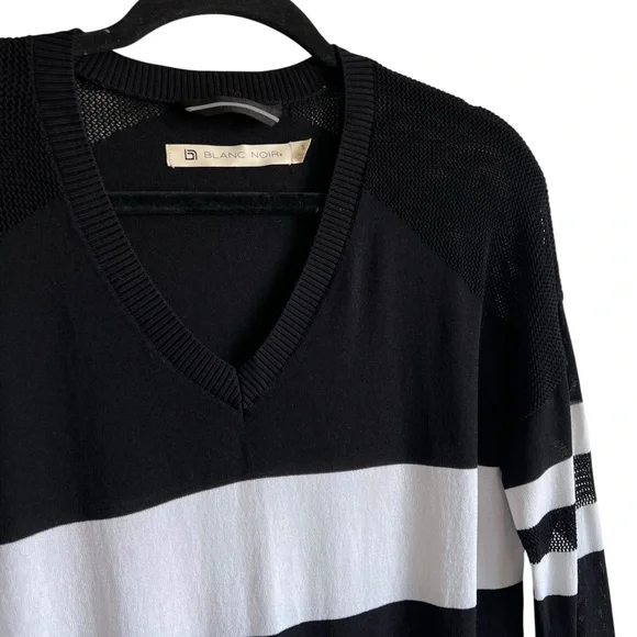 Blanc Noir Black and White Sweater Top - Picture 1 of 5